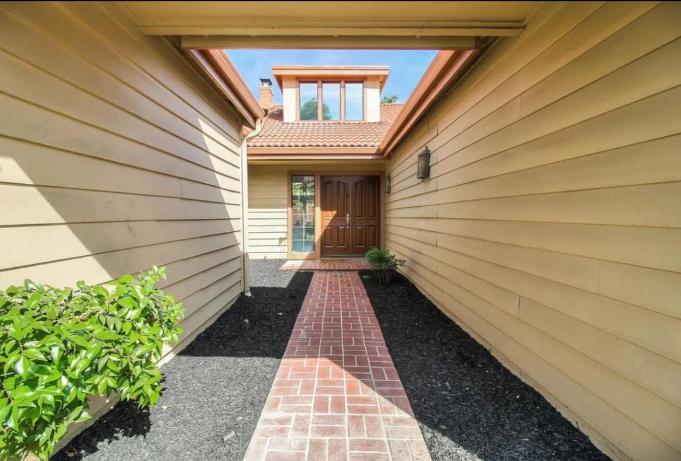Detail Gallery Image 7 of 8 For 1029 Foothill Dr, San Jose,  CA 95123 - 4 Beds | 2/1 Baths