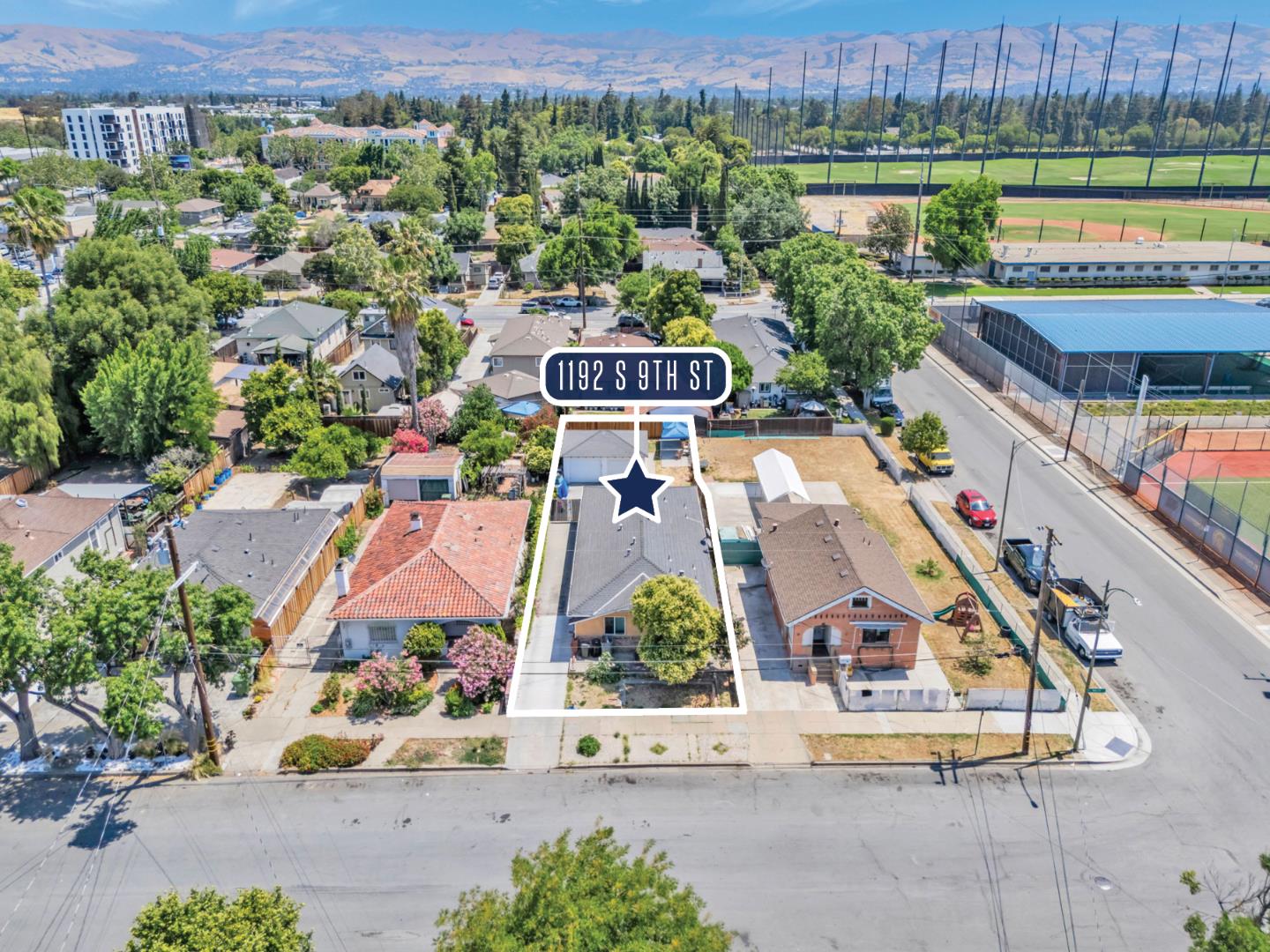 Detail Gallery Image 2 of 4 For 1192 S 9th St, San Jose,  CA 95112 - – Beds | – Baths