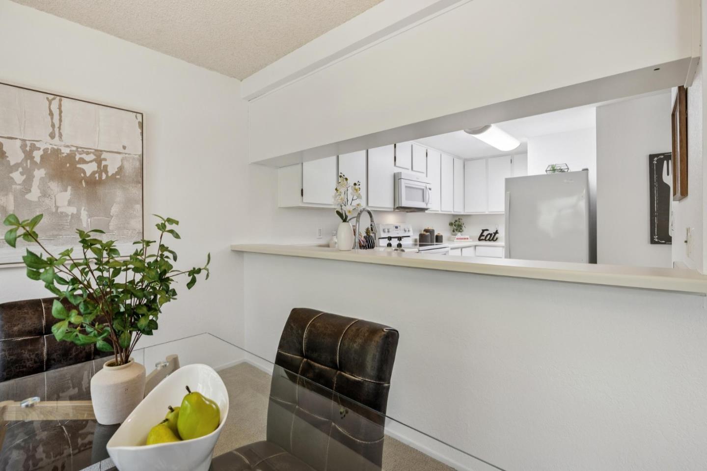 Detail Gallery Image 27 of 49 For 607 Stonegate, South San Francisco,  CA 94080 - 3 Beds | 2/1 Baths