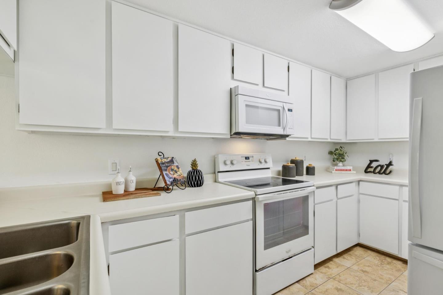 Detail Gallery Image 29 of 49 For 607 Stonegate, South San Francisco,  CA 94080 - 3 Beds | 2/1 Baths