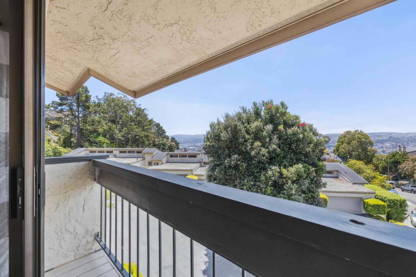 Detail Gallery Image 37 of 49 For 607 Stonegate, South San Francisco,  CA 94080 - 3 Beds | 2/1 Baths
