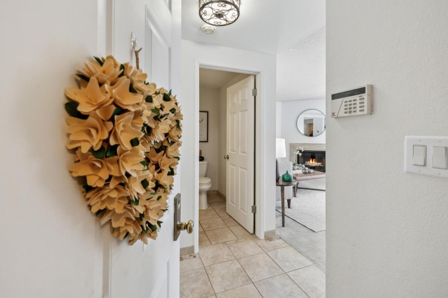 Detail Gallery Image 4 of 49 For 607 Stonegate, South San Francisco,  CA 94080 - 3 Beds | 2/1 Baths