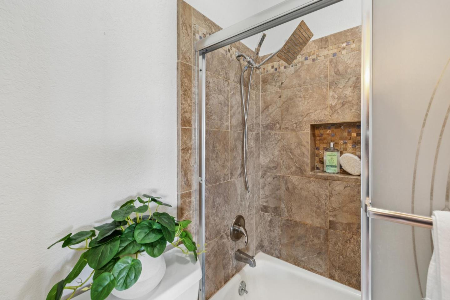 Detail Gallery Image 40 of 49 For 607 Stonegate, South San Francisco,  CA 94080 - 3 Beds | 2/1 Baths