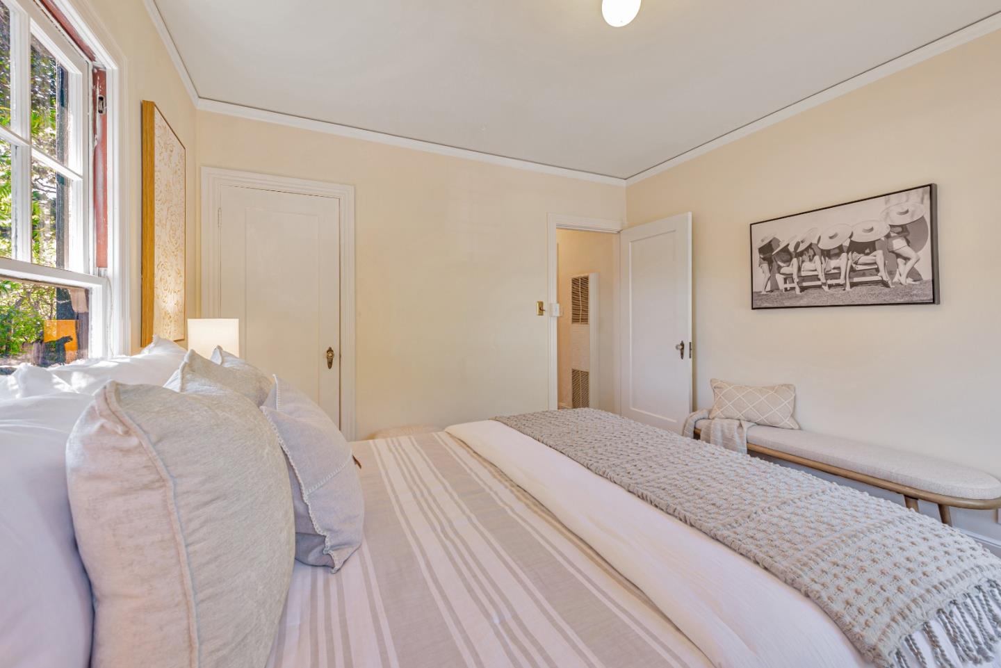 Detail Gallery Image 20 of 38 For 755 Arnold Way, Menlo Park,  CA 94025 - 2 Beds | 1 Baths
