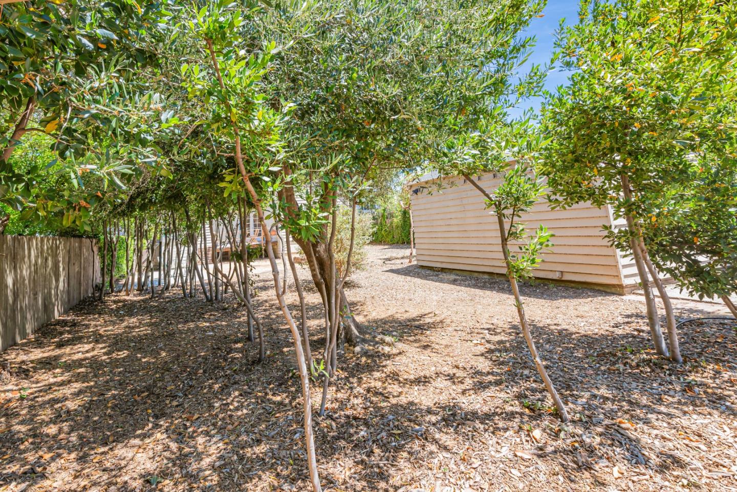 Detail Gallery Image 36 of 38 For 755 Arnold Way, Menlo Park,  CA 94025 - 2 Beds | 1 Baths