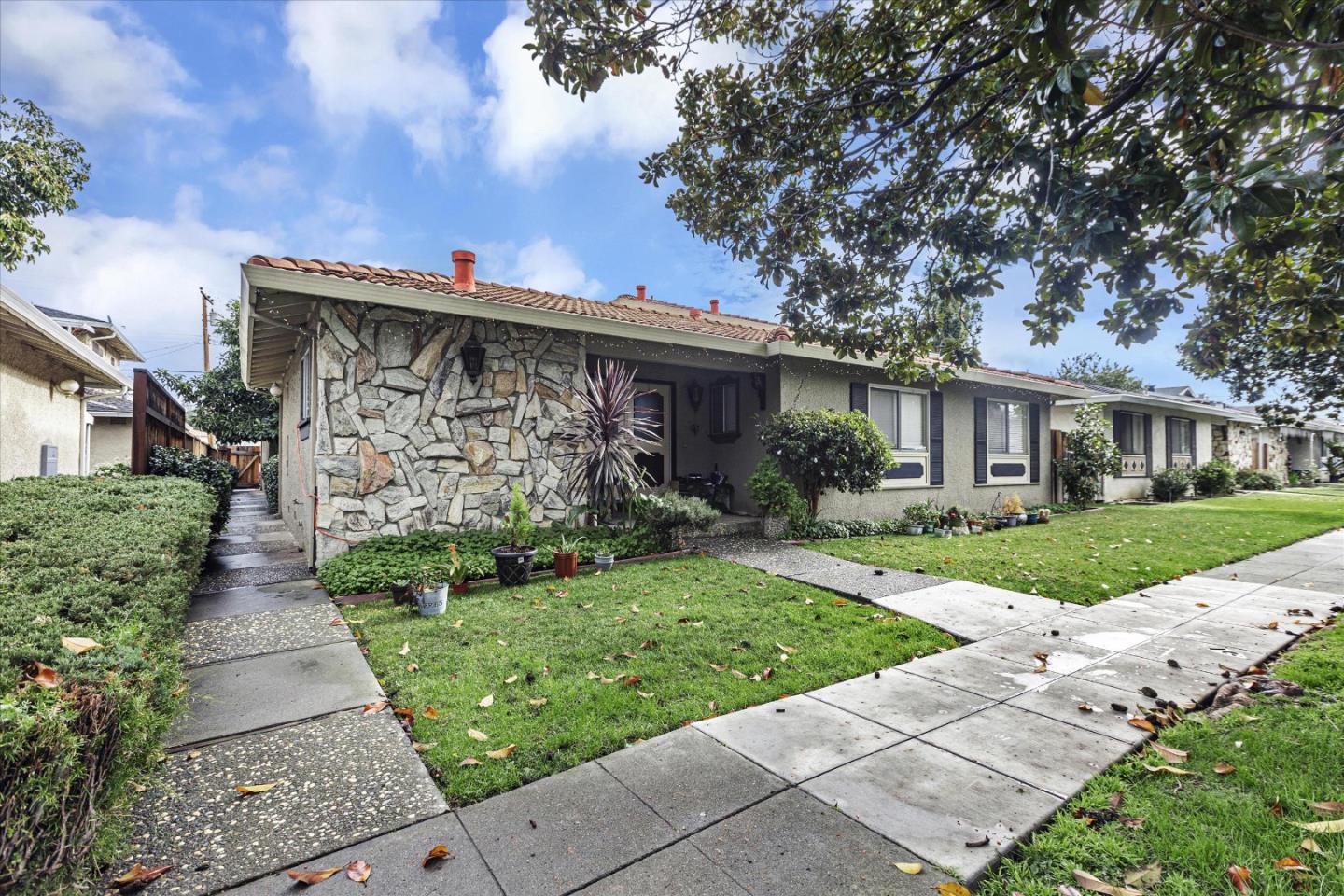 Detail Gallery Image 6 of 10 For 380 Richfield Dr, San Jose,  CA 95129 - – Beds | – Baths