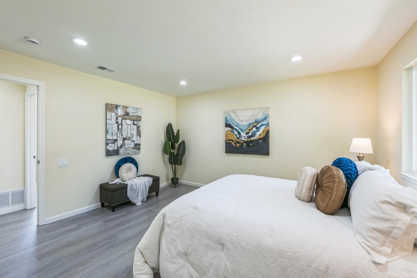 Detail Gallery Image 16 of 28 For 4221 Solar Cir, Union City,  CA 94587 - 3 Beds | 1/1 Baths