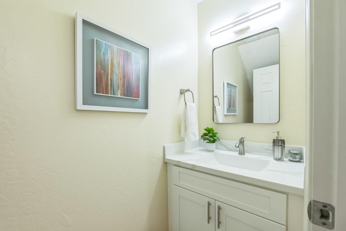 Detail Gallery Image 20 of 28 For 4221 Solar Cir, Union City,  CA 94587 - 3 Beds | 1/1 Baths