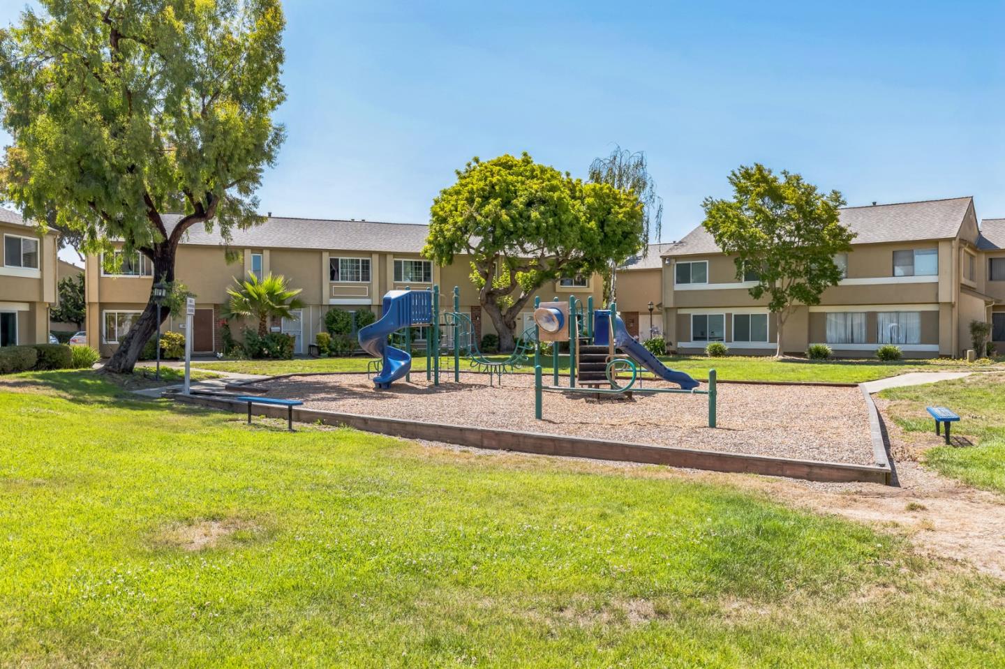 Detail Gallery Image 25 of 28 For 4221 Solar Cir, Union City,  CA 94587 - 3 Beds | 1/1 Baths