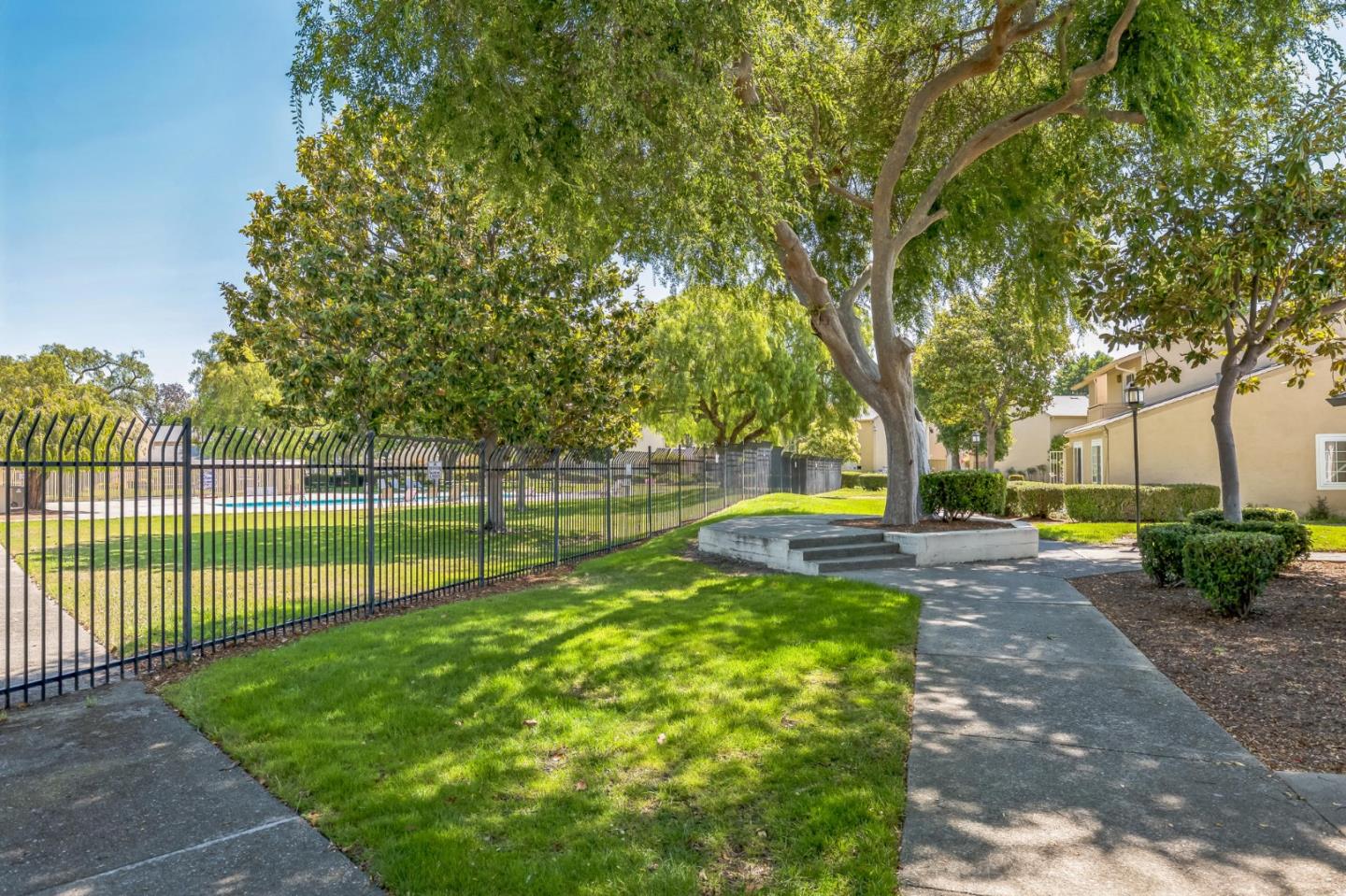 Detail Gallery Image 26 of 28 For 4221 Solar Cir, Union City,  CA 94587 - 3 Beds | 1/1 Baths