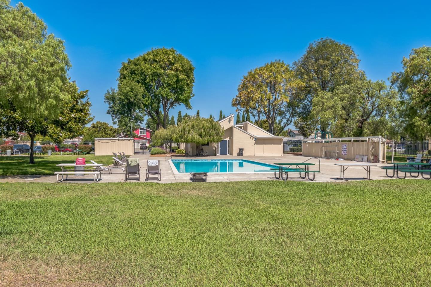 Detail Gallery Image 27 of 28 For 4221 Solar Cir, Union City,  CA 94587 - 3 Beds | 1/1 Baths