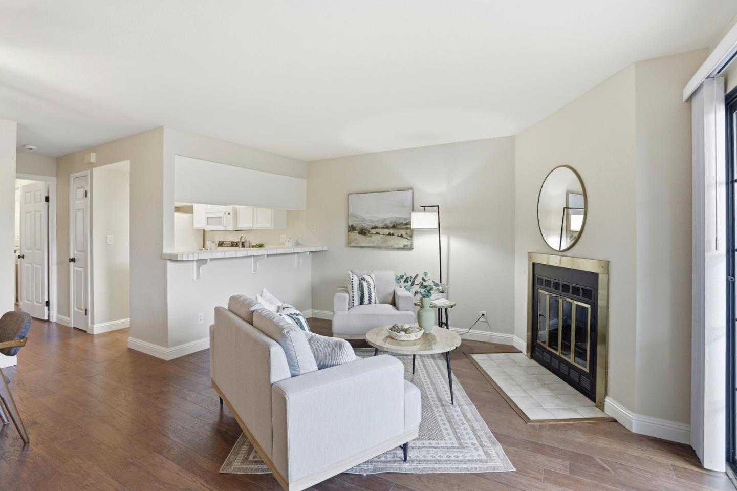 Photo #4: ML82013597 Listing: Photo #4