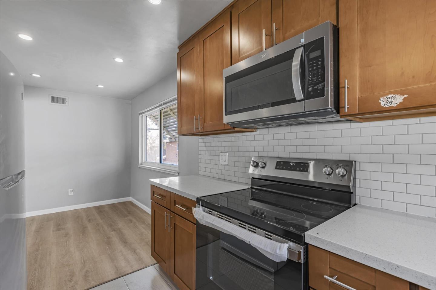 Detail Gallery Image 16 of 33 For 477 Greendale Way, San Jose,  CA 95129 - – Beds | – Baths