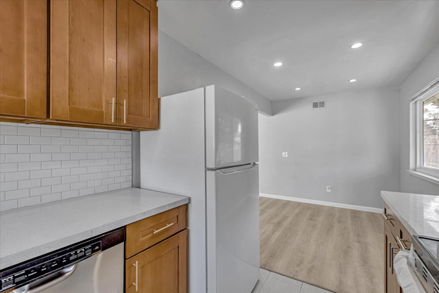 Detail Gallery Image 17 of 33 For 477 Greendale Way, San Jose,  CA 95129 - – Beds | – Baths