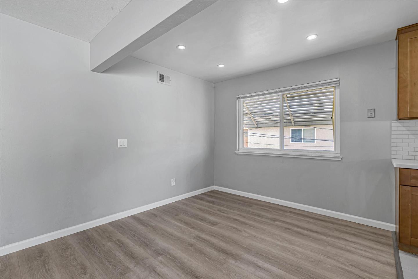 Detail Gallery Image 19 of 33 For 477 Greendale Way, San Jose,  CA 95129 - – Beds | – Baths
