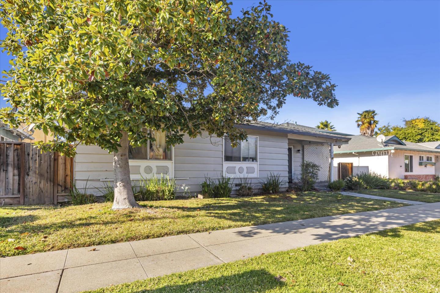 Detail Gallery Image 5 of 33 For 477 Greendale Way, San Jose,  CA 95129 - – Beds | – Baths