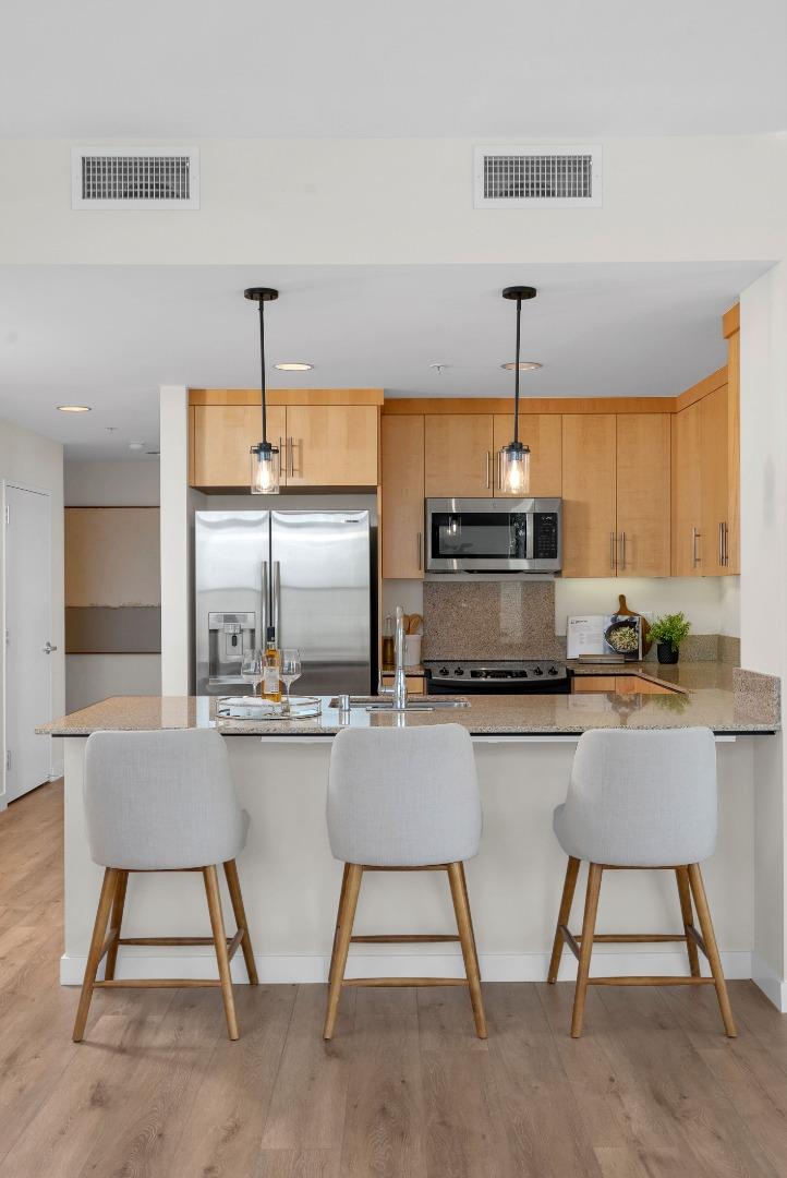 Detail Gallery Image 13 of 49 For 38 N Almaden Blvd #411,  San Jose,  CA 95110 - 2 Beds | 2 Baths