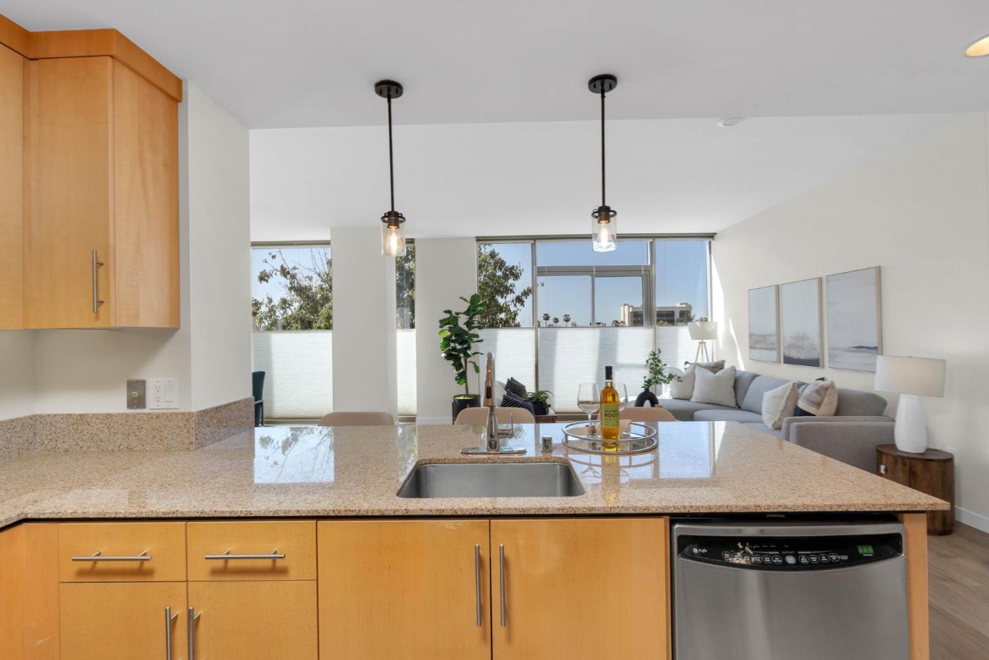 Detail Gallery Image 17 of 49 For 38 N Almaden Blvd #411,  San Jose,  CA 95110 - 2 Beds | 2 Baths