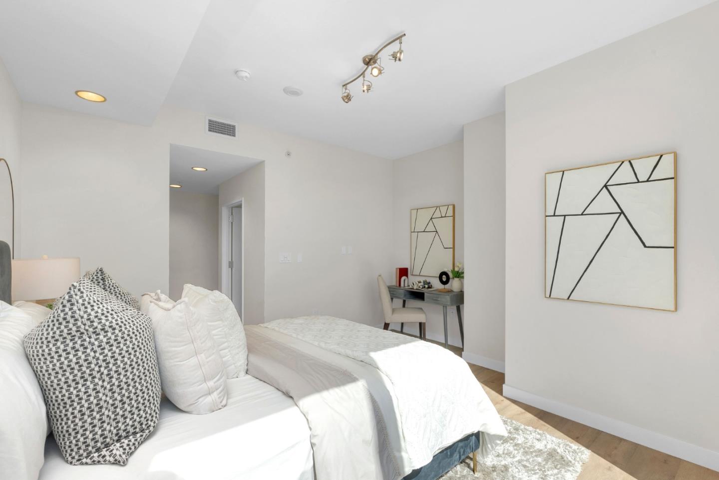 Detail Gallery Image 32 of 49 For 38 N Almaden Blvd #411,  San Jose,  CA 95110 - 2 Beds | 2 Baths