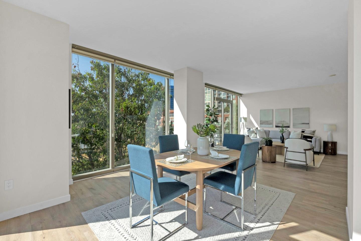 Detail Gallery Image 5 of 49 For 38 N Almaden Blvd #411,  San Jose,  CA 95110 - 2 Beds | 2 Baths