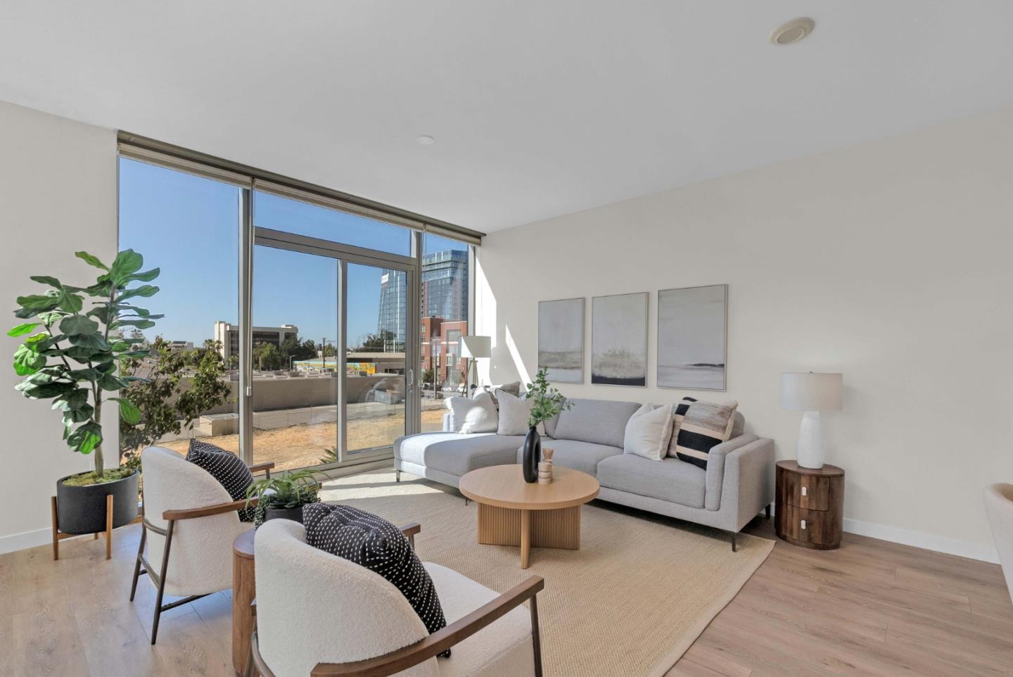 Detail Gallery Image 6 of 49 For 38 N Almaden Blvd #411,  San Jose,  CA 95110 - 2 Beds | 2 Baths