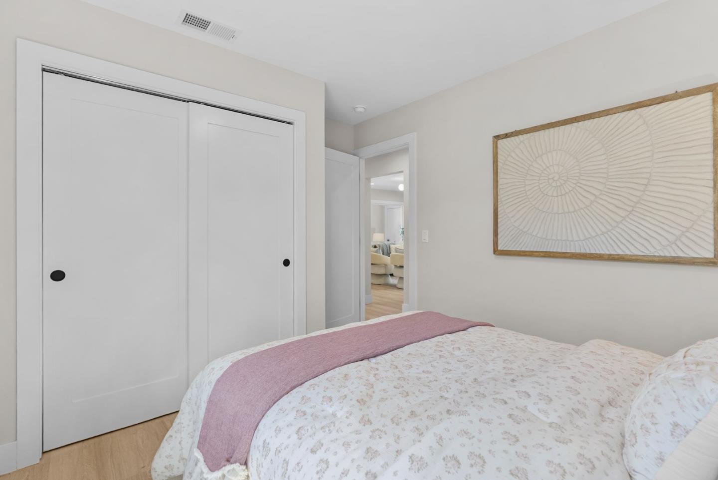 Detail Gallery Image 20 of 35 For 1700 Dale Ave, San Mateo,  CA 94401 - 4 Beds | 2 Baths