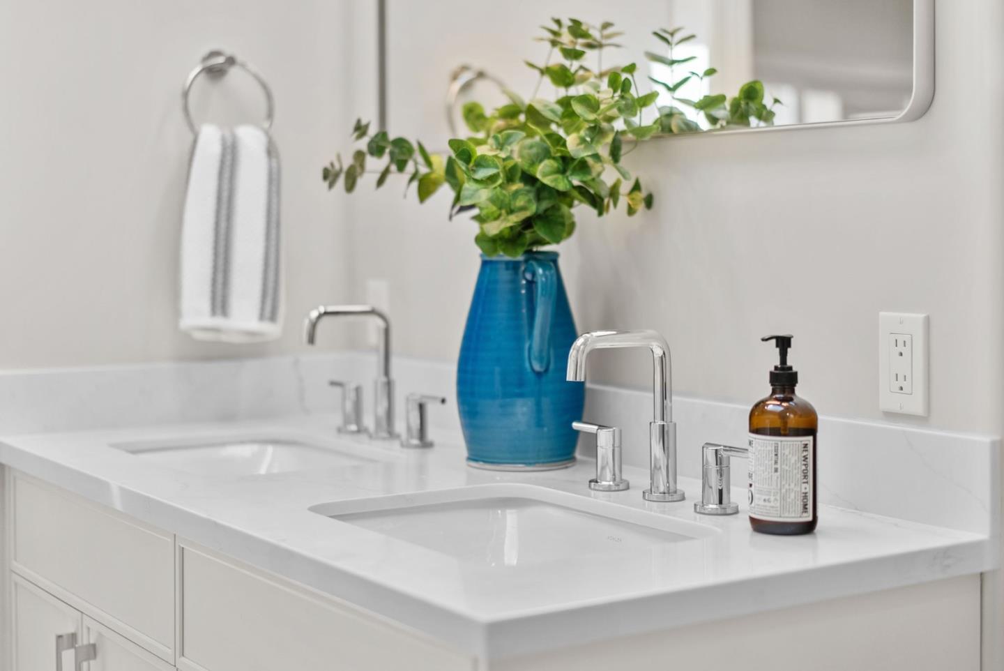 Detail Gallery Image 27 of 35 For 1700 Dale Ave, San Mateo,  CA 94401 - 4 Beds | 2 Baths