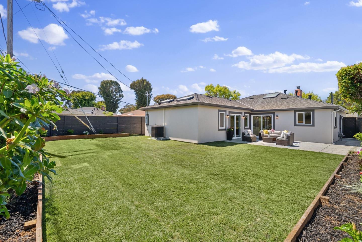 Detail Gallery Image 29 of 35 For 1700 Dale Ave, San Mateo,  CA 94401 - 4 Beds | 2 Baths