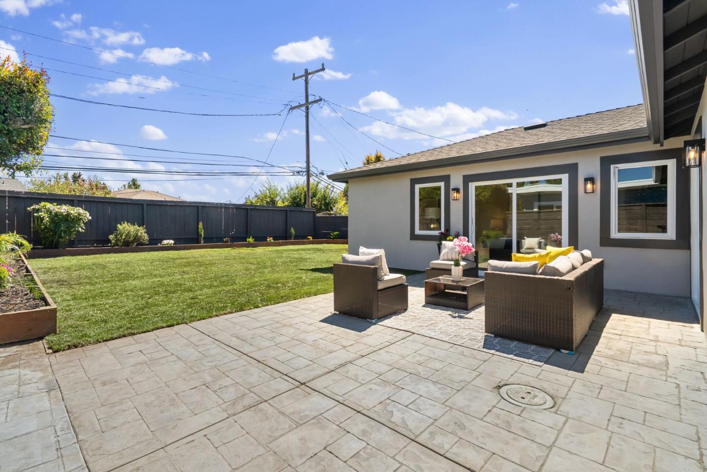 Detail Gallery Image 31 of 35 For 1700 Dale Ave, San Mateo,  CA 94401 - 4 Beds | 2 Baths