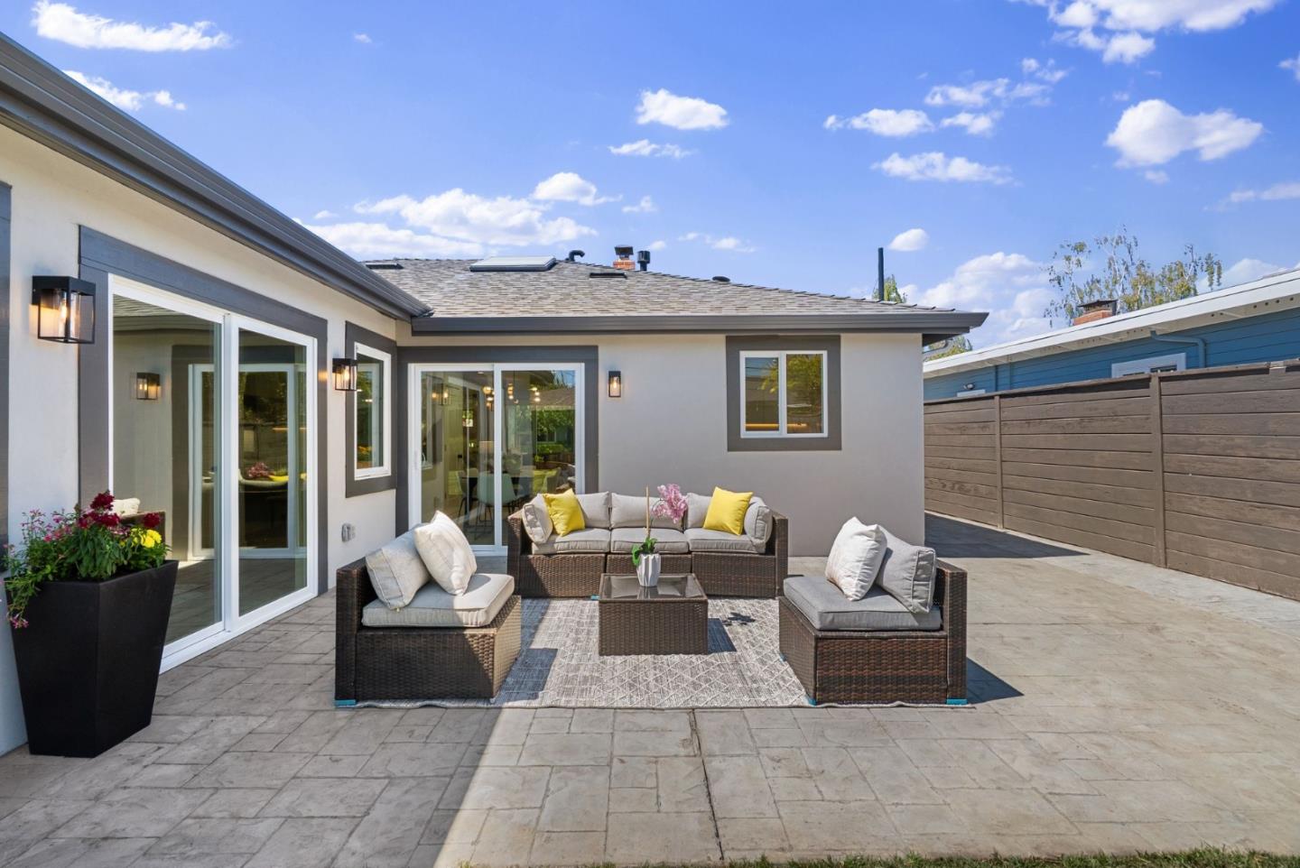 Detail Gallery Image 32 of 35 For 1700 Dale Ave, San Mateo,  CA 94401 - 4 Beds | 2 Baths
