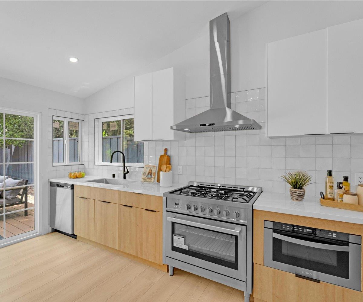 Detail Gallery Image 13 of 46 For 6932 Burning Tree Ct, San Jose,  CA 95119 - 4 Beds | 2 Baths