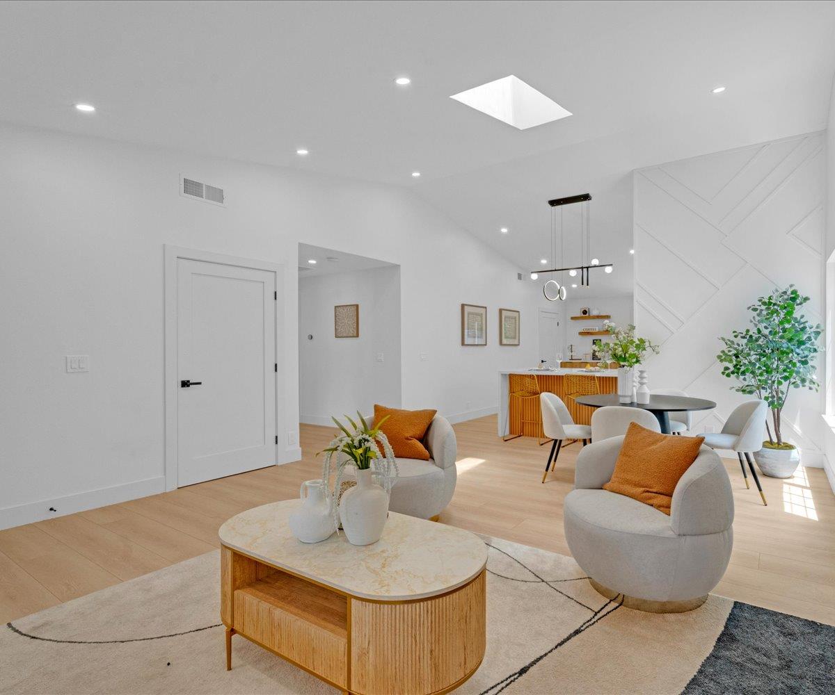 Detail Gallery Image 7 of 46 For 6932 Burning Tree Ct, San Jose,  CA 95119 - 4 Beds | 2 Baths