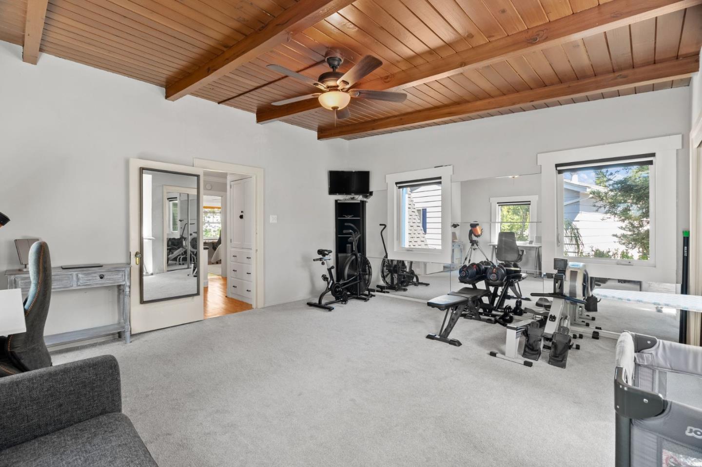 Detail Gallery Image 23 of 45 For 327 Crest Dr, San Jose,  CA 95127 - 4 Beds | 2/1 Baths
