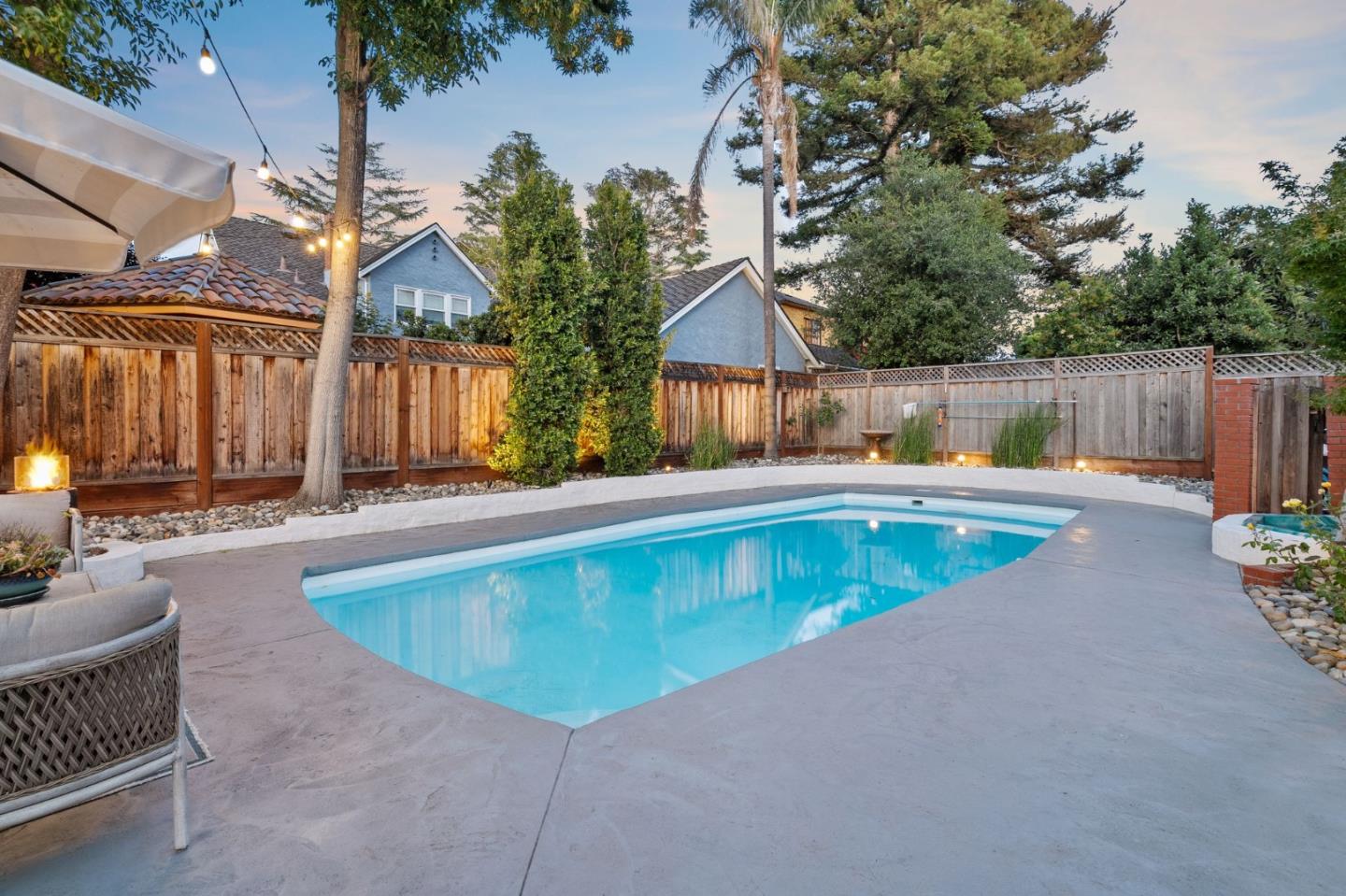 Detail Gallery Image 25 of 45 For 327 Crest Dr, San Jose,  CA 95127 - 4 Beds | 2/1 Baths