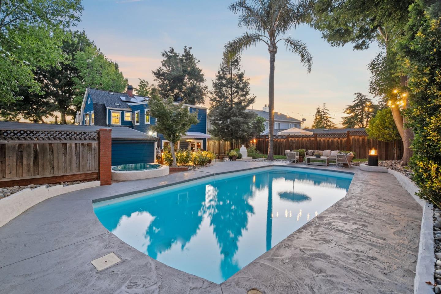 Detail Gallery Image 27 of 45 For 327 Crest Dr, San Jose,  CA 95127 - 4 Beds | 2/1 Baths