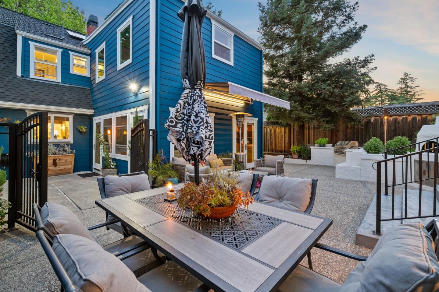 Detail Gallery Image 29 of 45 For 327 Crest Dr, San Jose,  CA 95127 - 4 Beds | 2/1 Baths