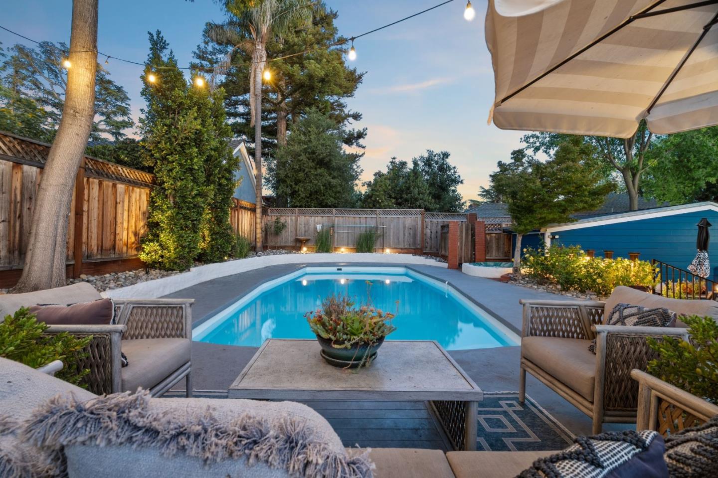 Detail Gallery Image 33 of 45 For 327 Crest Dr, San Jose,  CA 95127 - 4 Beds | 2/1 Baths