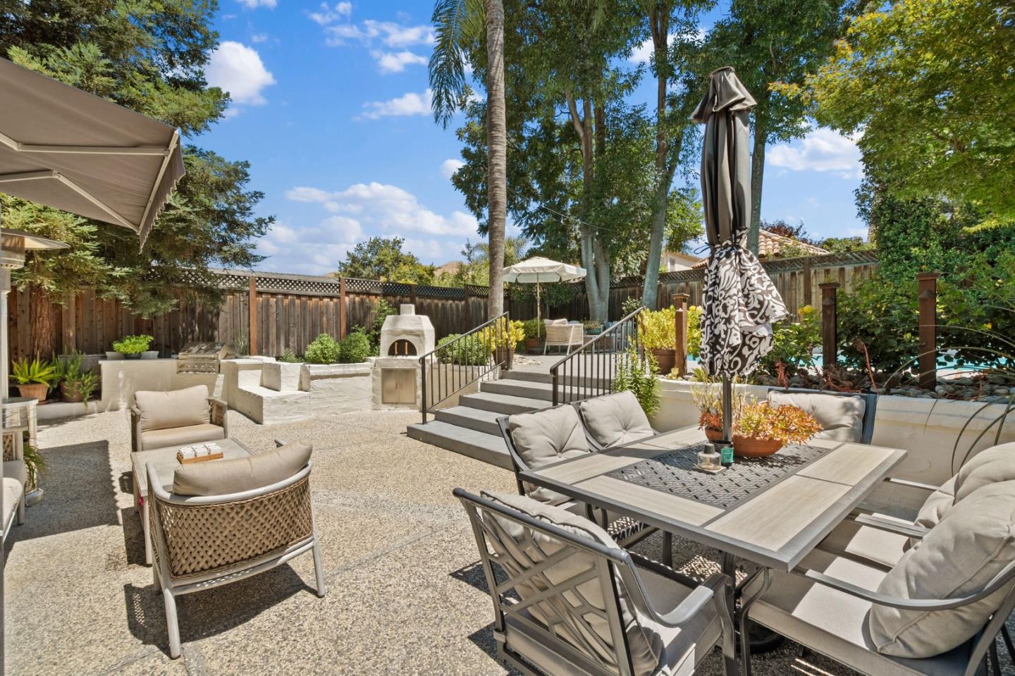 Detail Gallery Image 36 of 45 For 327 Crest Dr, San Jose,  CA 95127 - 4 Beds | 2/1 Baths