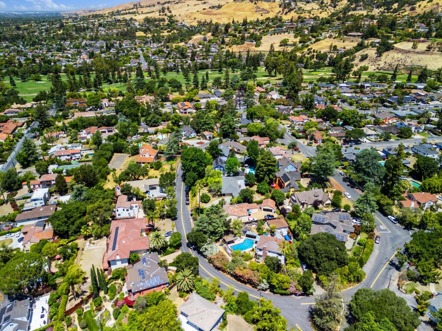 Detail Gallery Image 42 of 45 For 327 Crest Dr, San Jose,  CA 95127 - 4 Beds | 2/1 Baths