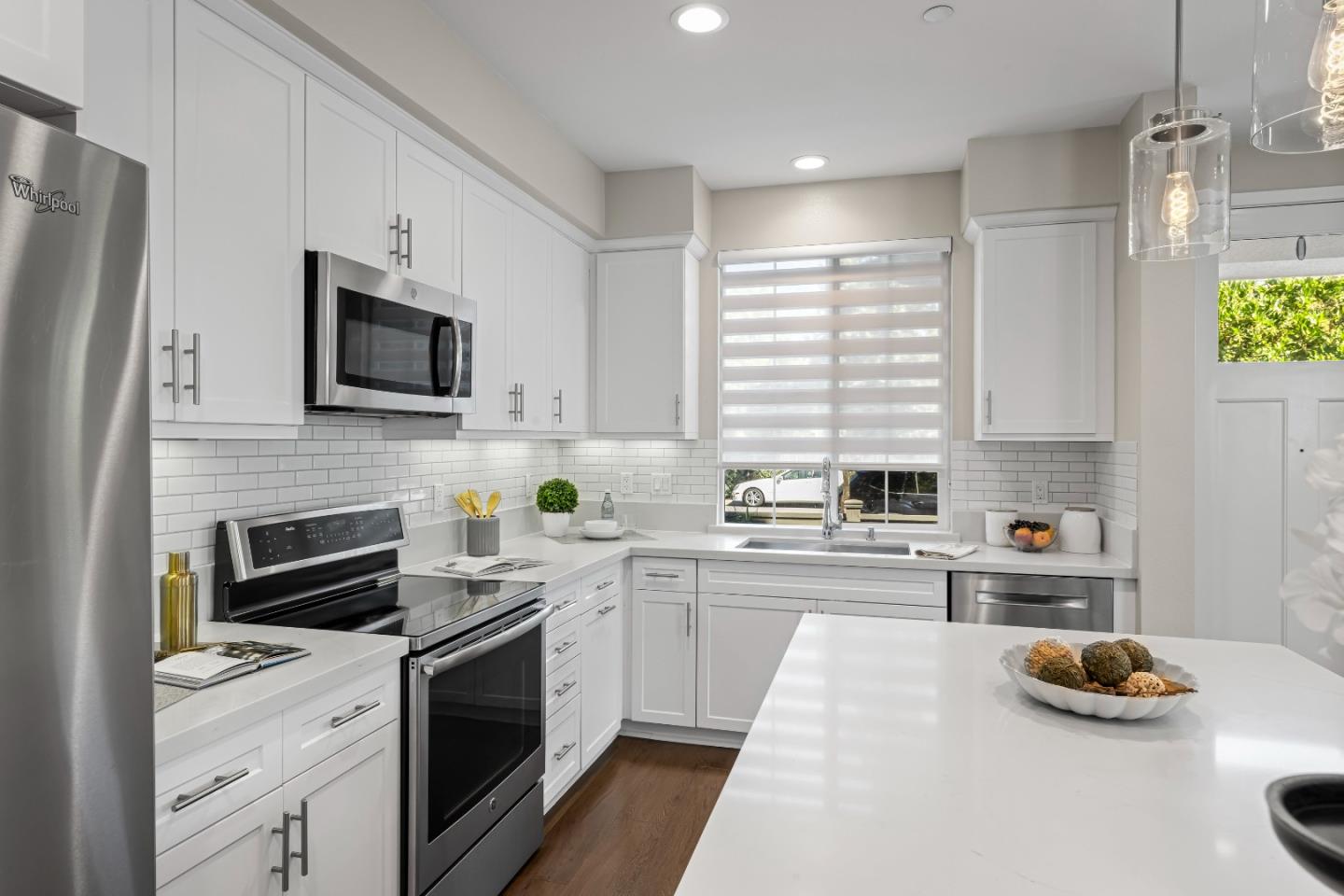 Detail Gallery Image 10 of 55 For 128 Peral Ave, Morgan Hill,  CA 95037 - 3 Beds | 2/1 Baths