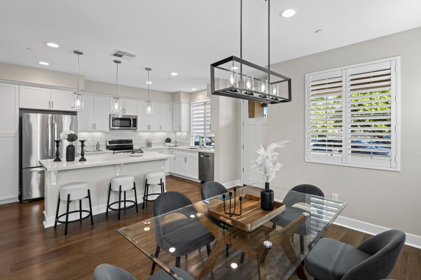 Detail Gallery Image 11 of 55 For 128 Peral Ave, Morgan Hill,  CA 95037 - 3 Beds | 2/1 Baths