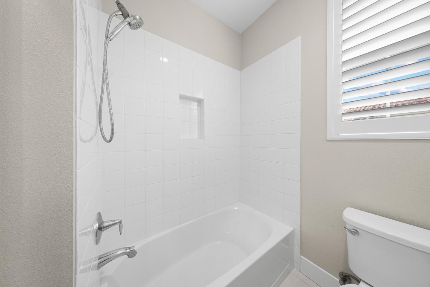 Detail Gallery Image 35 of 55 For 128 Peral Ave, Morgan Hill,  CA 95037 - 3 Beds | 2/1 Baths