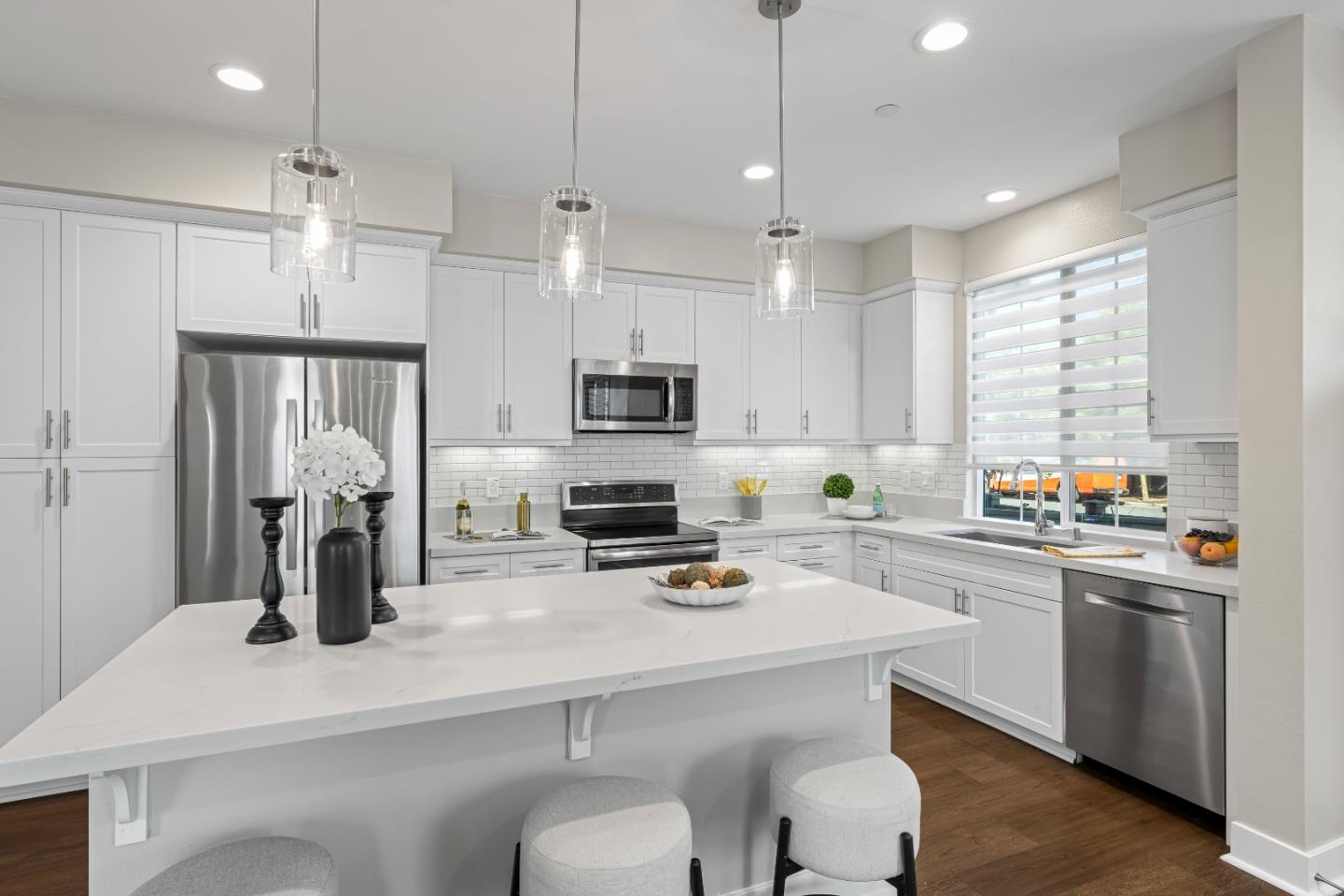 Detail Gallery Image 7 of 55 For 128 Peral Ave, Morgan Hill,  CA 95037 - 3 Beds | 2/1 Baths