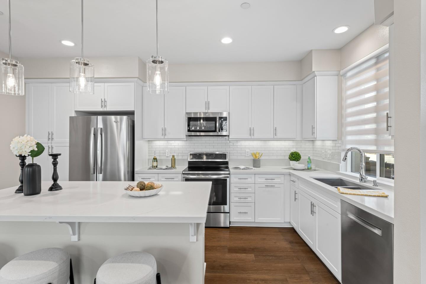 Detail Gallery Image 8 of 55 For 128 Peral Ave, Morgan Hill,  CA 95037 - 3 Beds | 2/1 Baths
