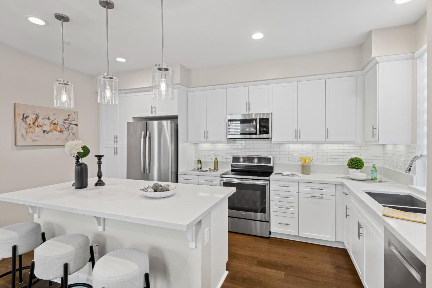 Detail Gallery Image 9 of 55 For 128 Peral Ave, Morgan Hill,  CA 95037 - 3 Beds | 2/1 Baths