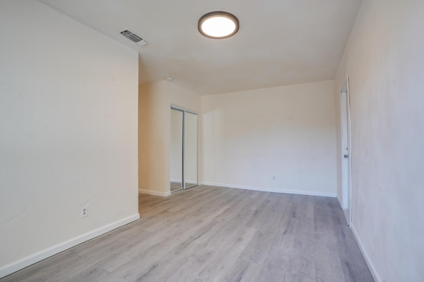 Detail Gallery Image 12 of 15 For 2524 Pemberton Ct, Stockton,  CA 95210 - 3 Beds | 2 Baths