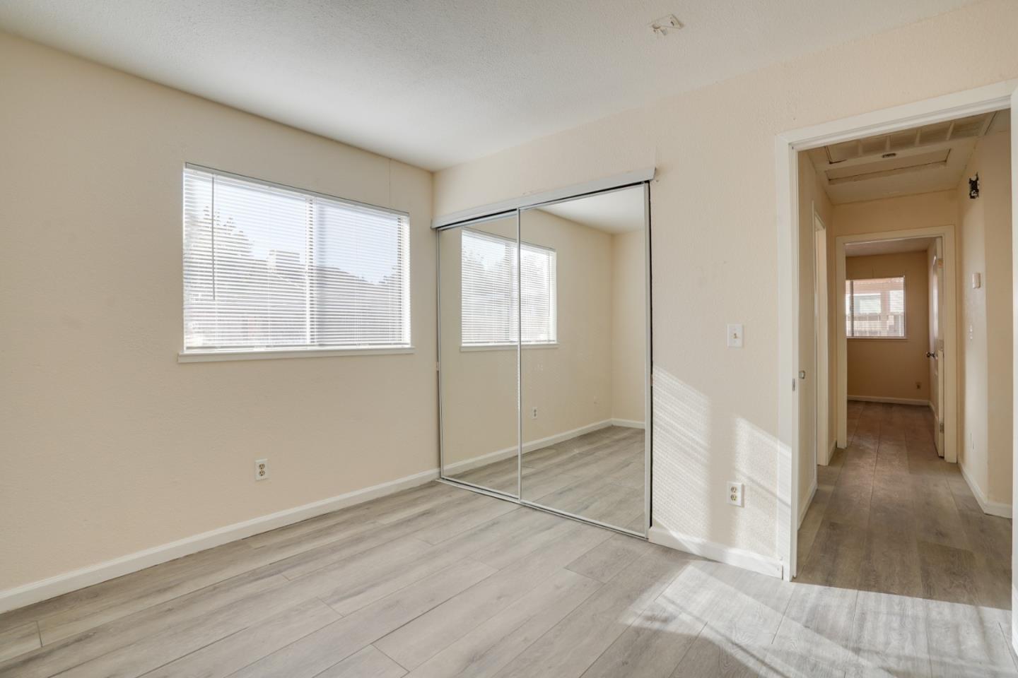 Detail Gallery Image 8 of 15 For 2524 Pemberton Ct, Stockton,  CA 95210 - 3 Beds | 2 Baths