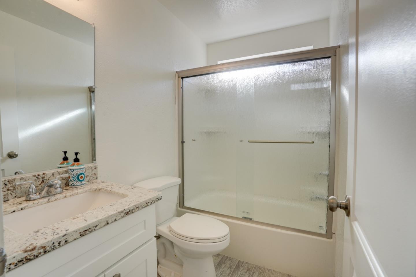 Detail Gallery Image 9 of 15 For 2524 Pemberton Ct, Stockton,  CA 95210 - 3 Beds | 2 Baths