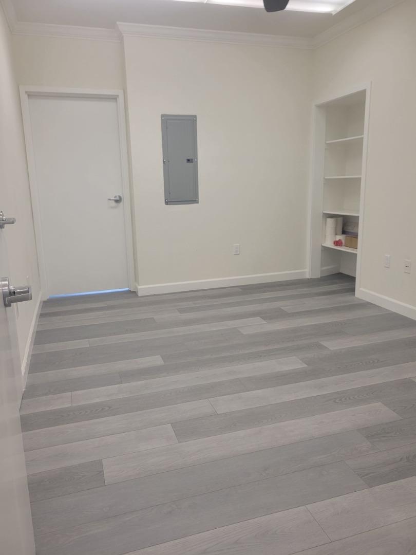 Detail Gallery Image 15 of 21 For 953 Washington St, San Carlos,  CA 94070 - – Beds | – Baths