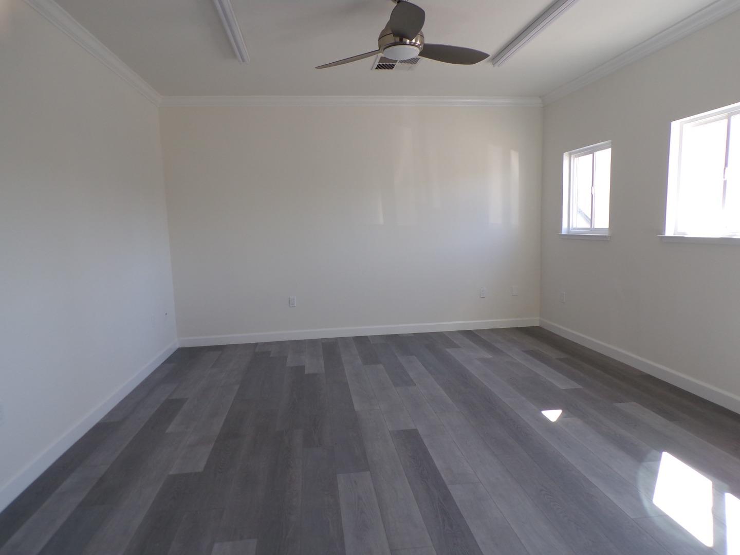 Detail Gallery Image 17 of 21 For 953 Washington St, San Carlos,  CA 94070 - – Beds | – Baths